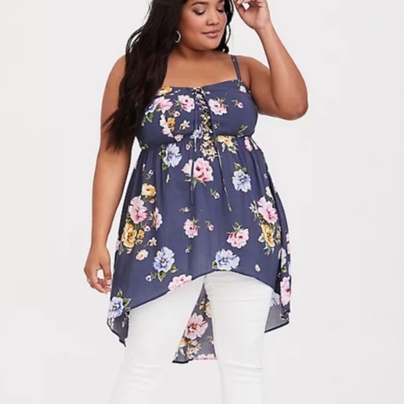 Torrid size 1 hi-lo top - Picture 7 of 9
